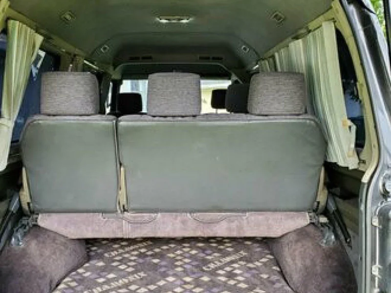 1991 Mitsubishi Delica 6