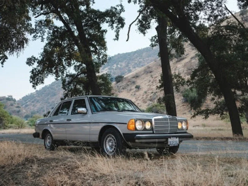 1985 Mercedes-Benz 300D Turbo 3