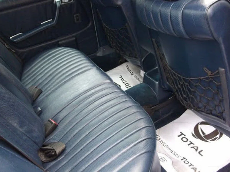 1985 Mercedes-Benz 300D Turbo 22