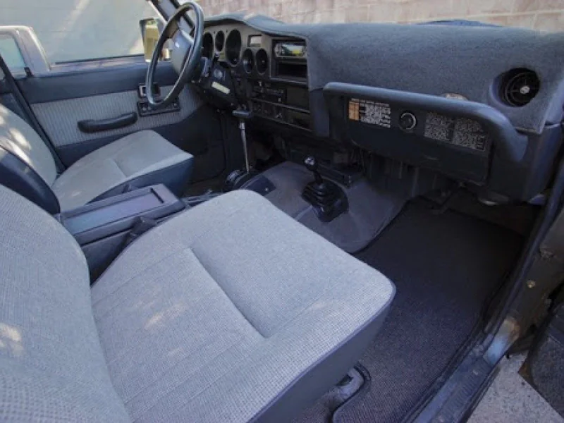 1989 Toyota Land Cruiser FJ62 8