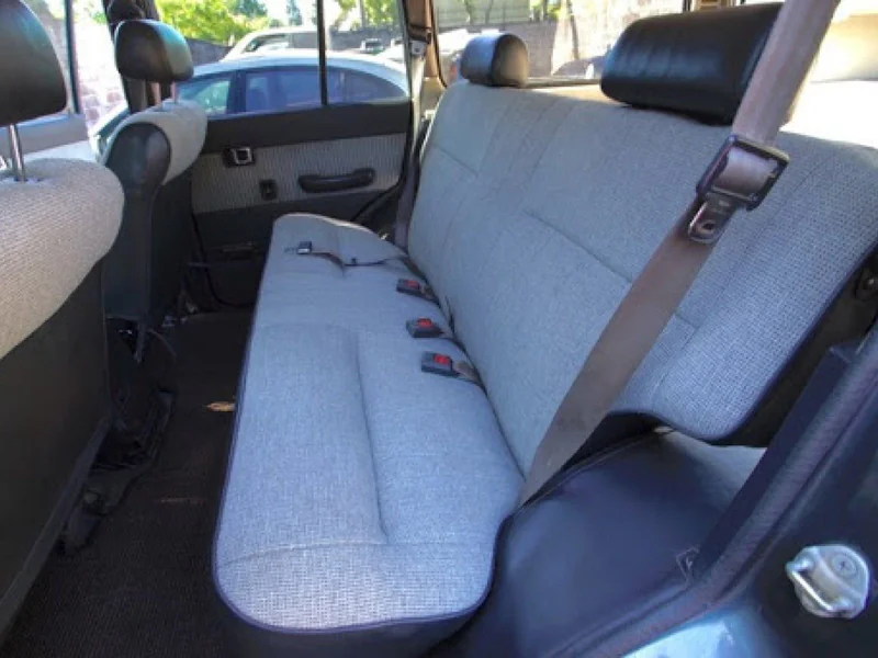 1989 Toyota Land Cruiser FJ62 11