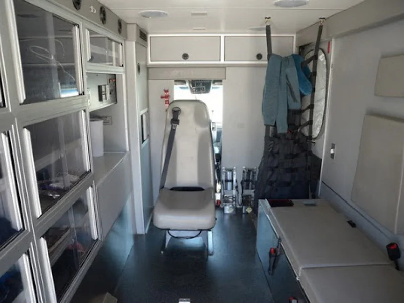2009 Ford Ambulance 2