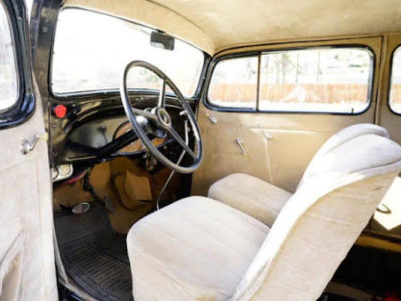 1934 Chevrolet Tudor 13