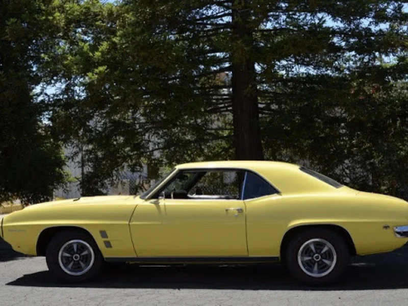 1969 Pontiac Firebird 400 Coupe 2