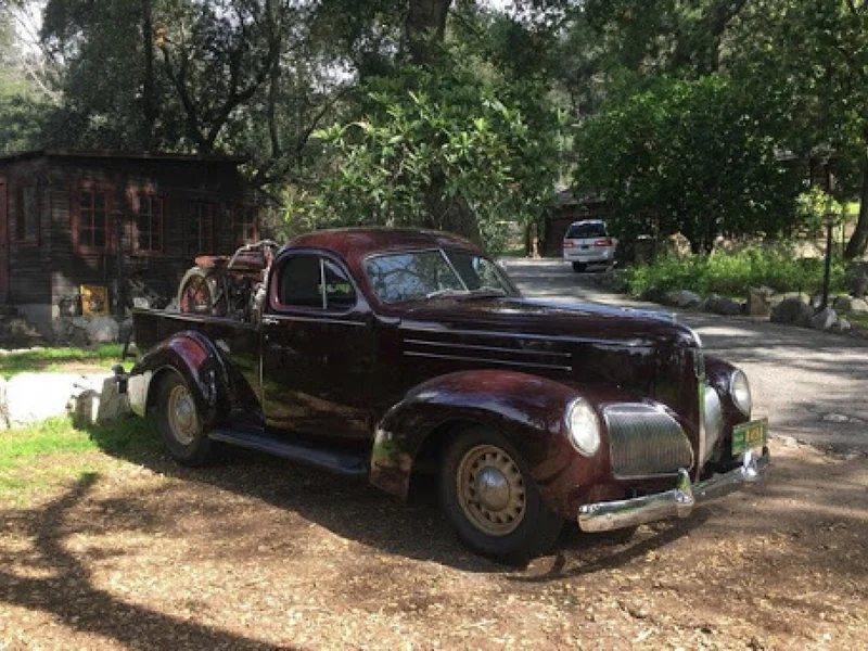 1939 Studebaker Coupe Express 3