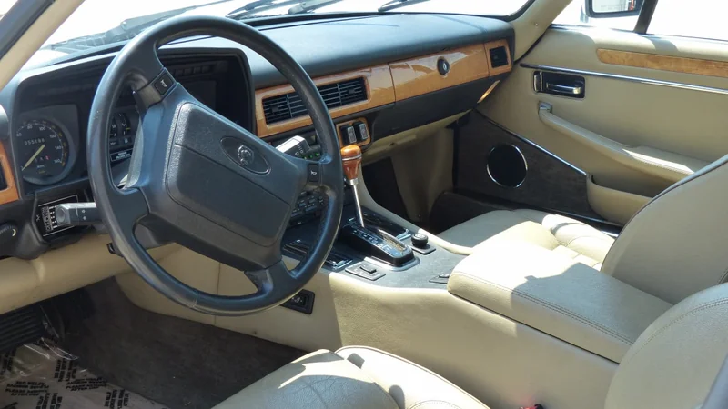1990 Jaguar XJS 2