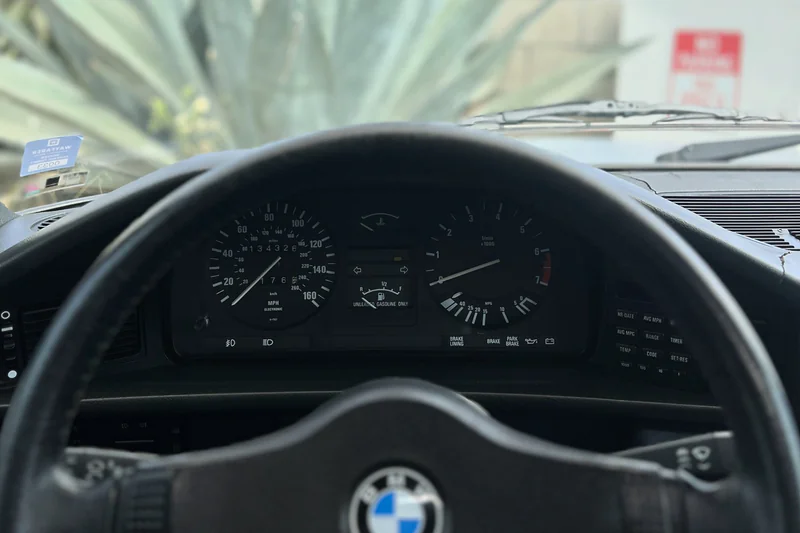 1986 BMW 535i Manual 10