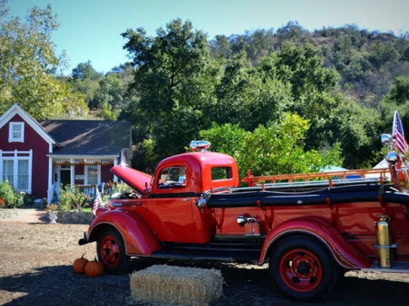 1939 Ford Fire Truck - Bickle-Seagrave 3
