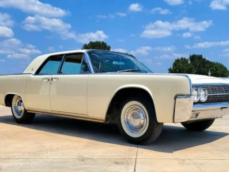 1962 Lincoln Continental in Oklahoma City 5