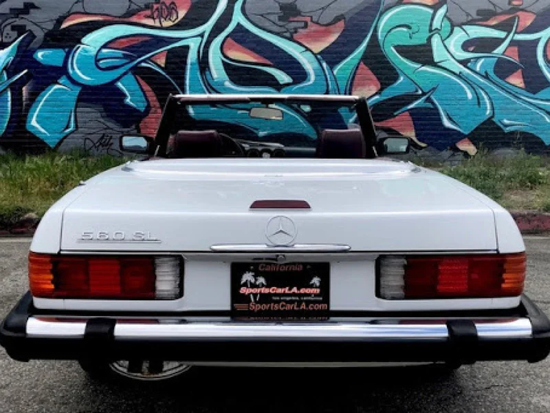 1988 Mercedes-Benz 560 Class 4