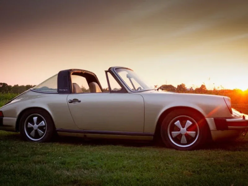 1976 Porsche 911 S Targa 2