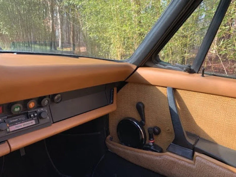 1976 Porsche 911 S Targa 16