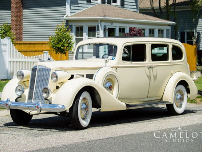 1937 Packard Super 8