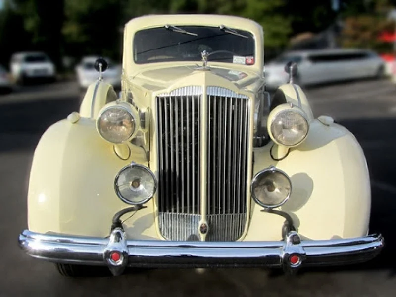 1937 Packard Super 8