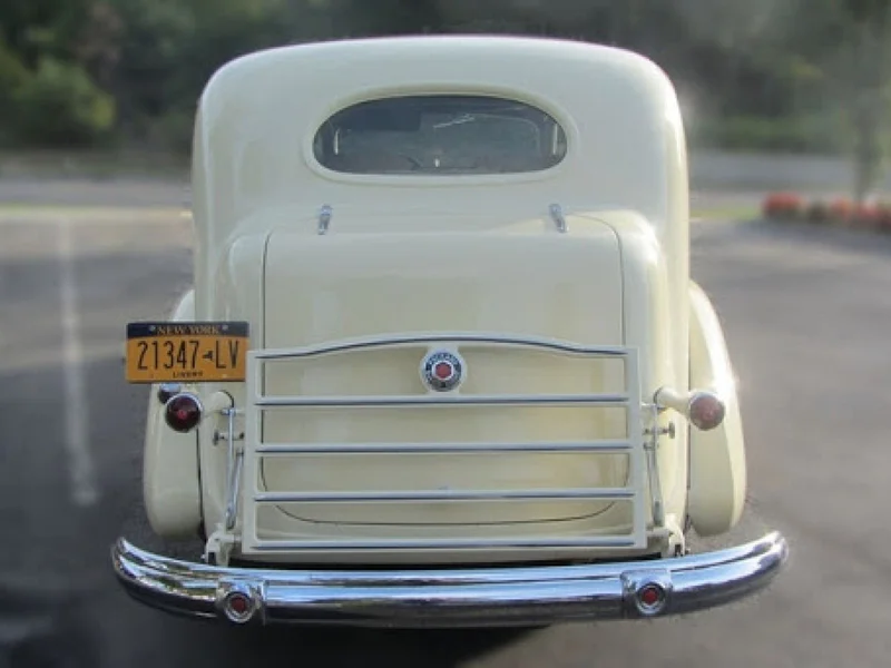 1937 Packard Super 8