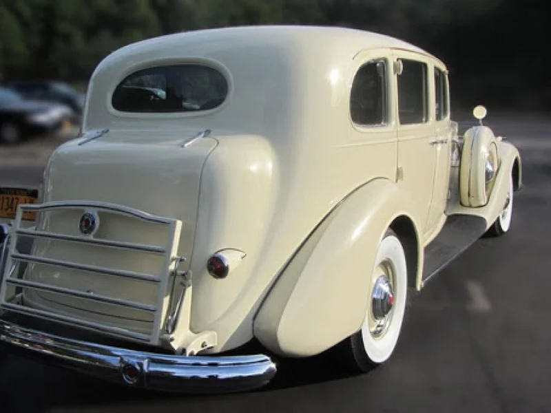 1937 Packard Super 8