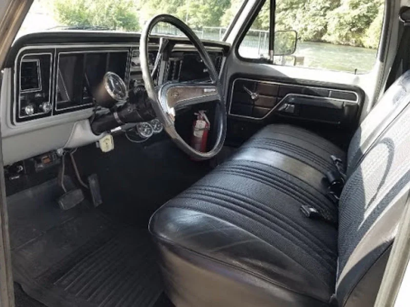1977 Ford F-250 Shortbed 3