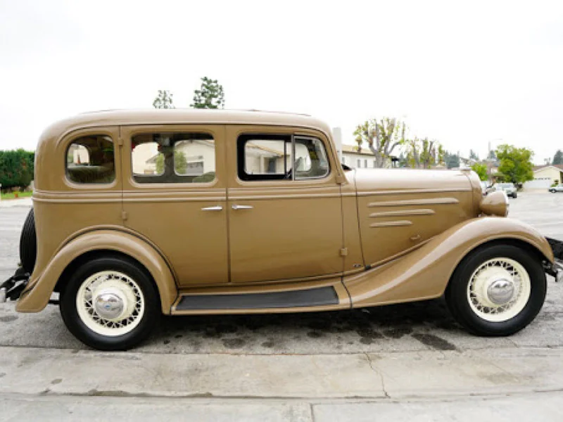 1935 Chevrolet 4-Door Standard Sedan 4