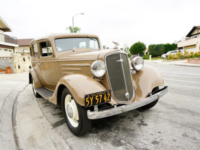 1935 Chevrolet 4-Door Standard Sedan 7