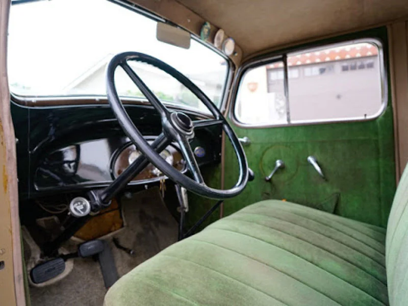 1935 Chevrolet 4-Door Standard Sedan 12