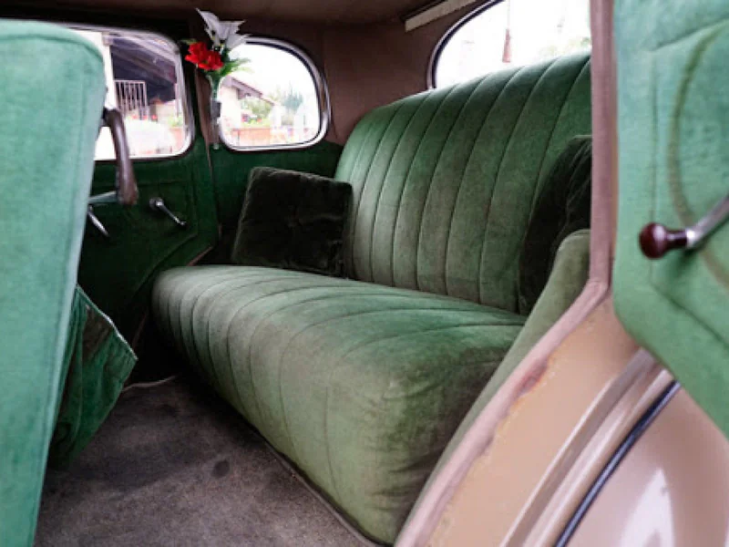 1935 Chevrolet 4-Door Standard Sedan 14
