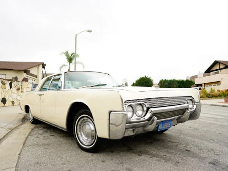 1961 Lincoln Continental