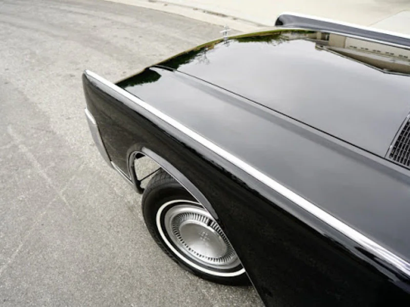 1964 Lincoln Continental 24