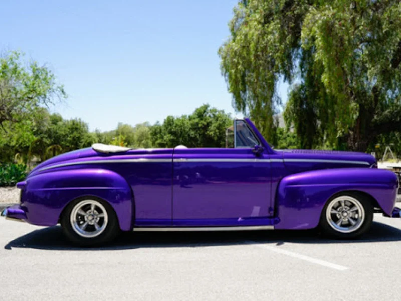 1946 Ford Sportsman 3