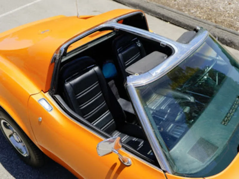 1973 Chevrolet Corvette T-Top 9