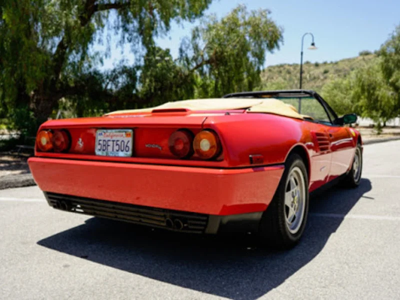 1989 Ferrari Mondial T 8