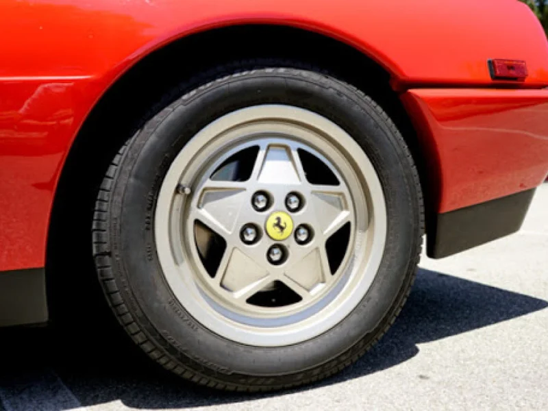 1989 Ferrari Mondial T 9
