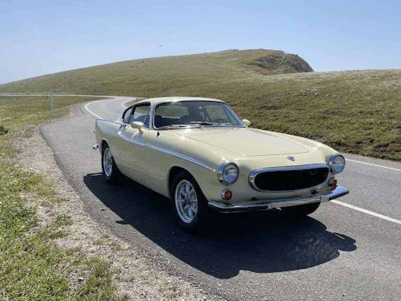 1966 Volvo 1800S 6