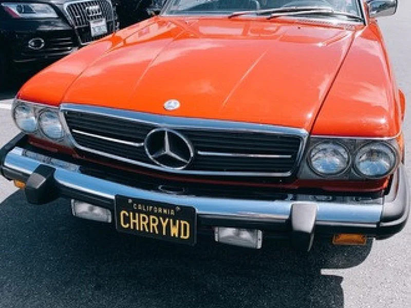 1988 Mercedes-Benz 560 SL 2