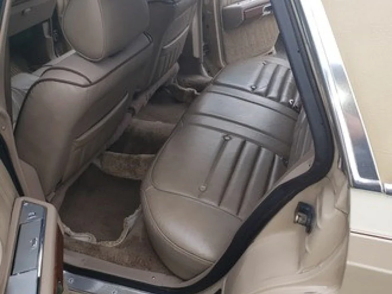 1989 Ford Crown Victoria