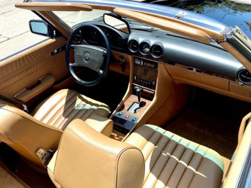 1987 Mercedes-Benz 560 SL 12