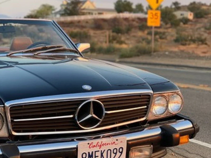 1987 Mercedes-Benz 560 SL 17