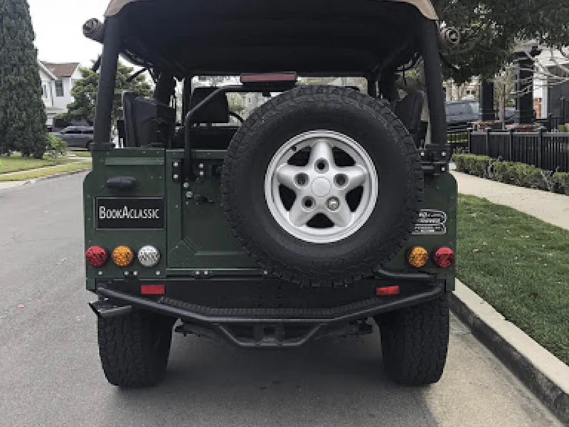 1995 Land Rover Defender D90 9