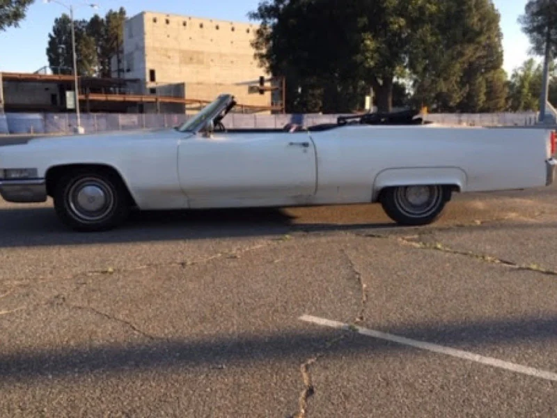 1969 Cadillac Coupe de Ville 3