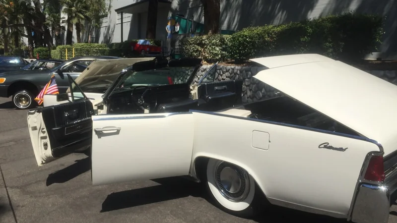 1964 Lincoln Continental 4
