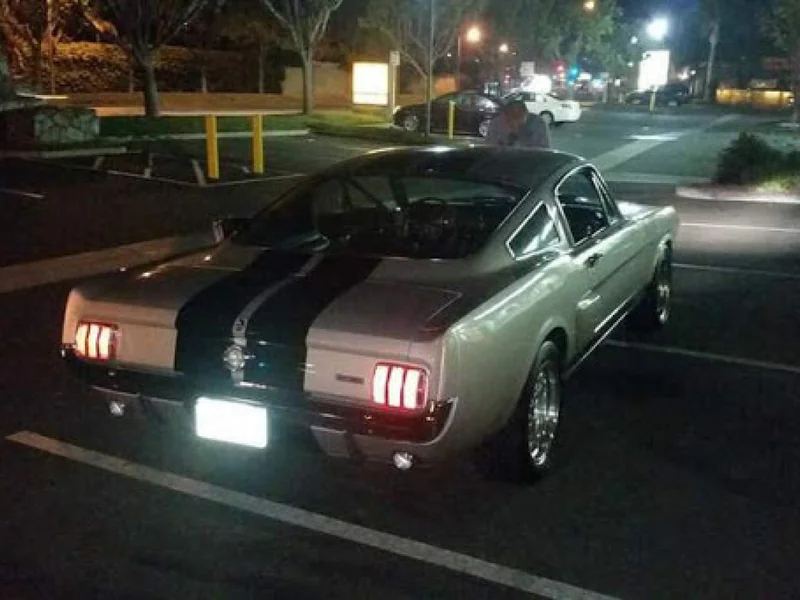 1966 Ford Mustang Shelby GT350 11