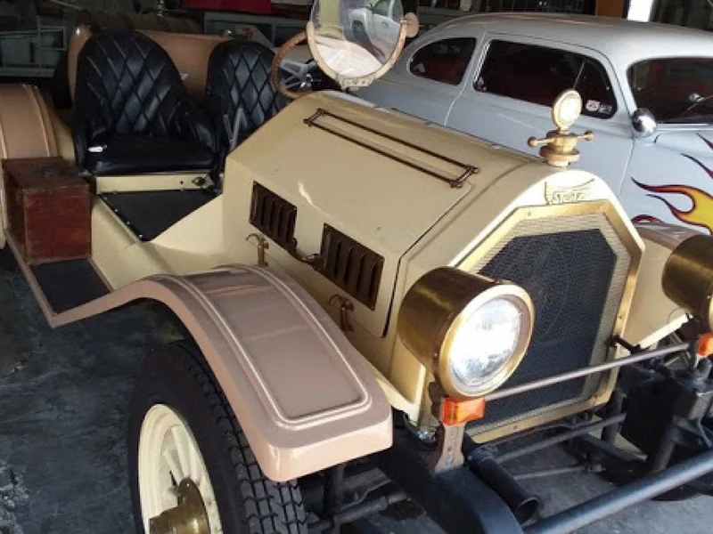 1914 Stutz Bearcat Replica 6