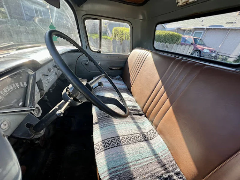1957 Chevrolet 3800 8