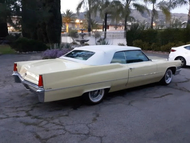 1969 Cadillac DeVille 5