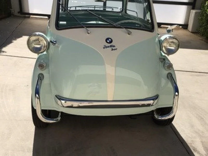 1957 BMW Isetta 10