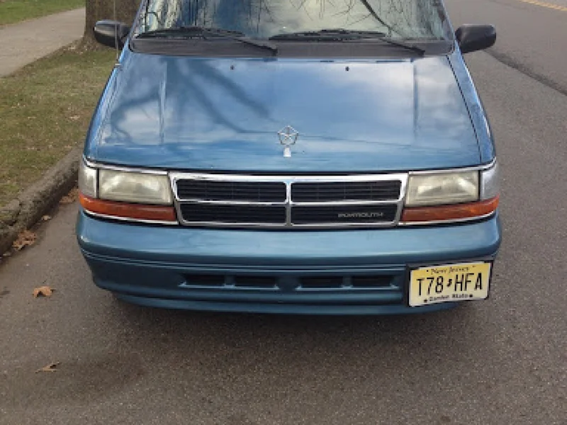 1995 Plymouth Voyager 5