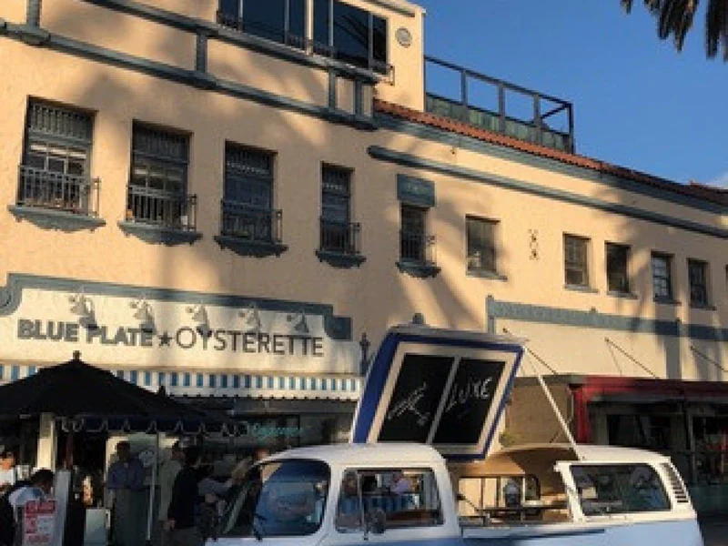 1976 Volkswagen Surf Van/Mobile Food truck 2