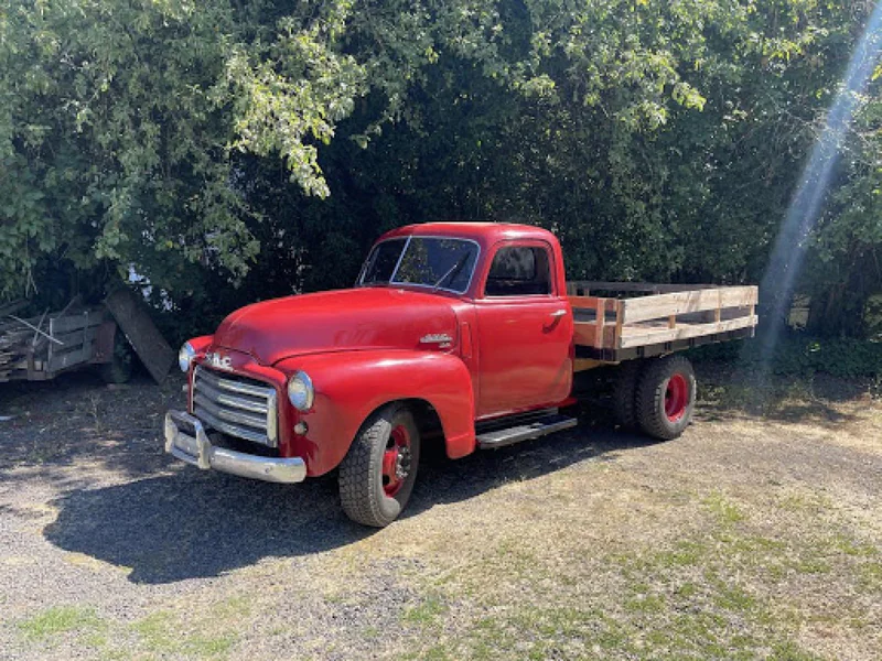 1949 GMC Flatbed Farm Truck 7