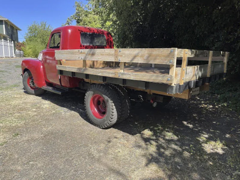 1949 GMC Flatbed Farm Truck 9