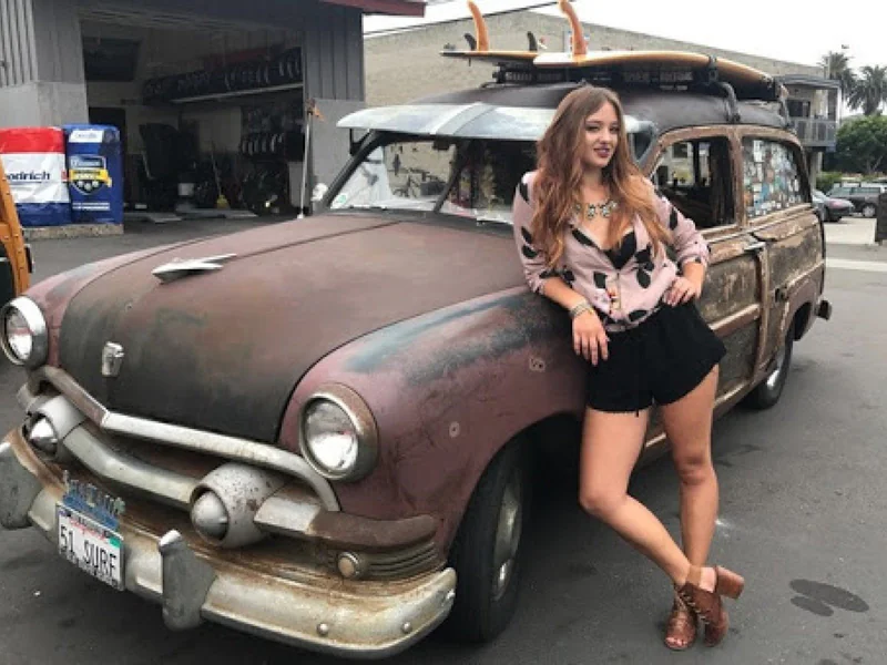 1951 Ford Woodie 2