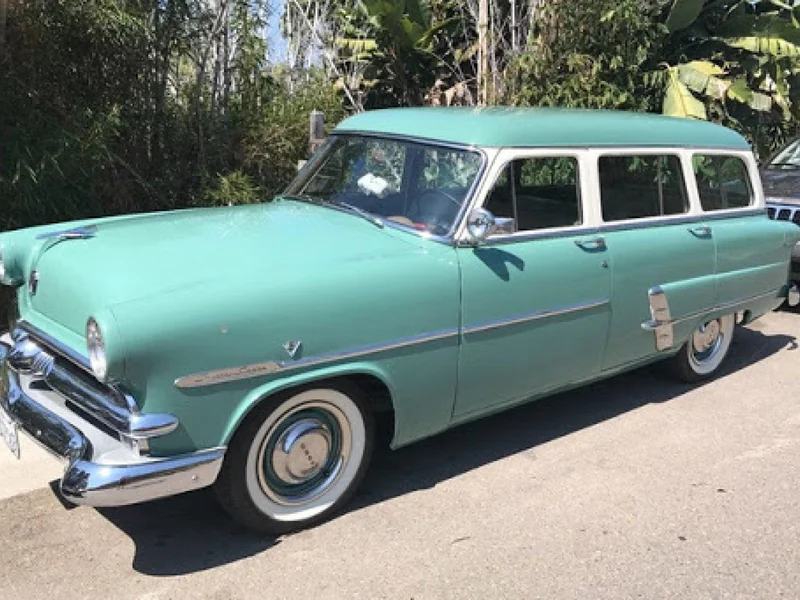 1953 Ford Country Sedan Wagon 3